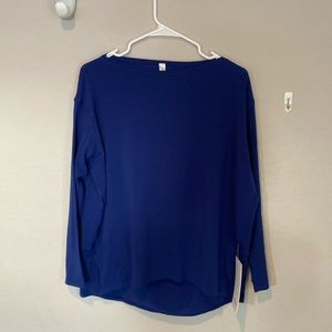 Women’s lululemon long sleeve shirt